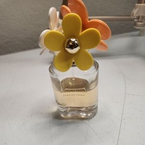 Daisy Marc Jacobs Ever So Fresh Eau De Parfum